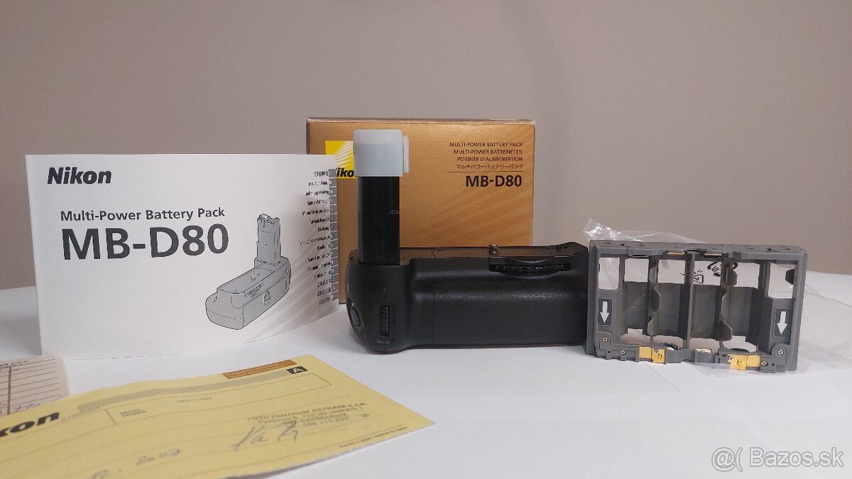 Nikon D90 + Nikkor 28-80 + Grip + Brašňa + Príslušensvo - 10