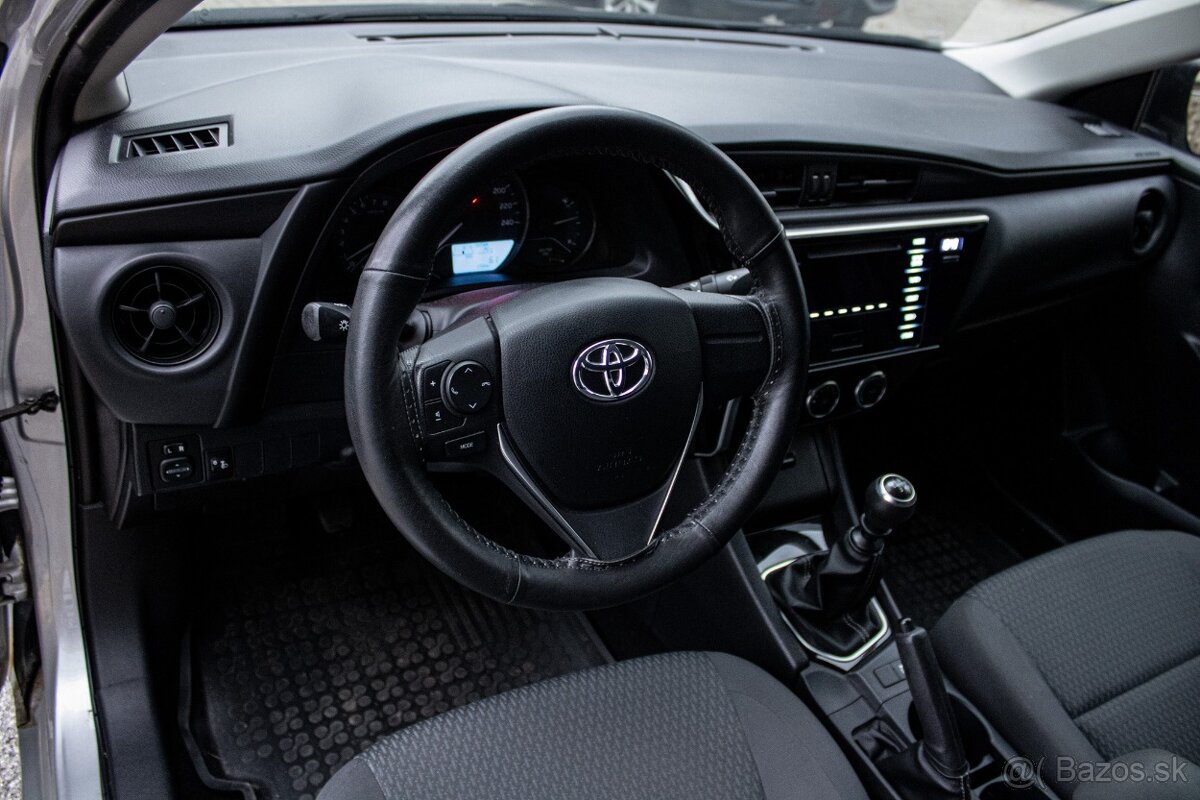 Toyota Corolla 1.6 VVT-i, 97 kW, rok 4/2018 - 10