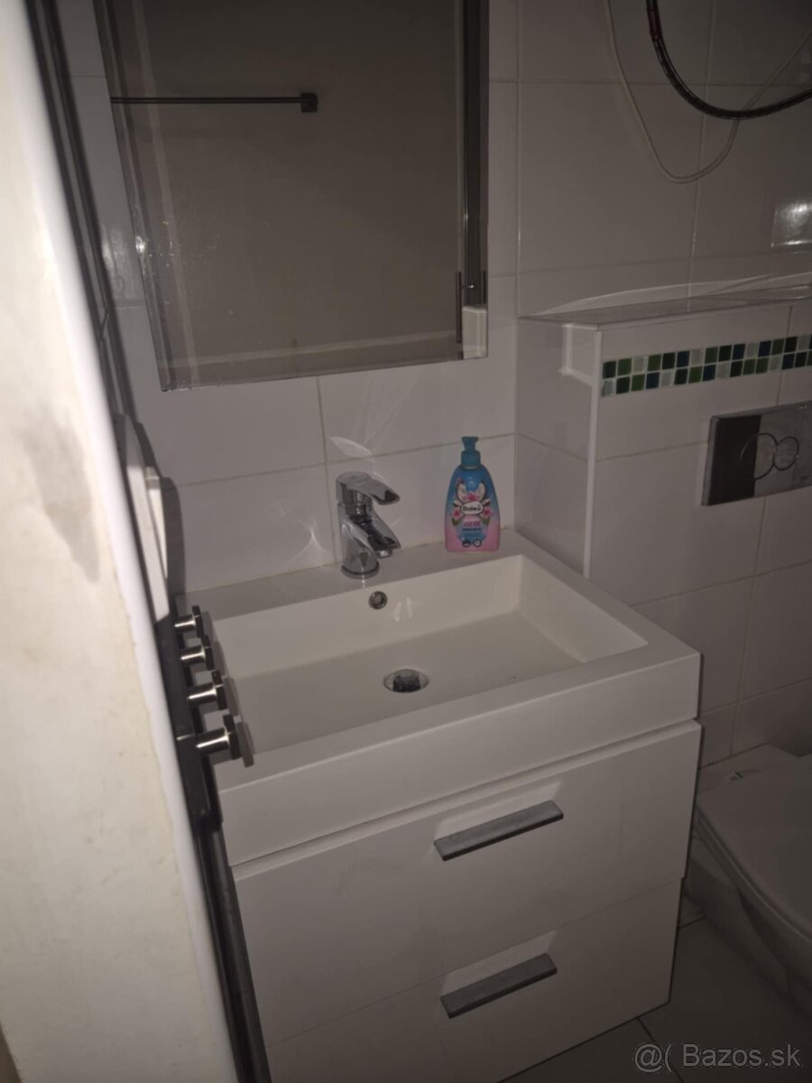 Garzónka (21 m2), ul. Hviezdna, Komárno - 10