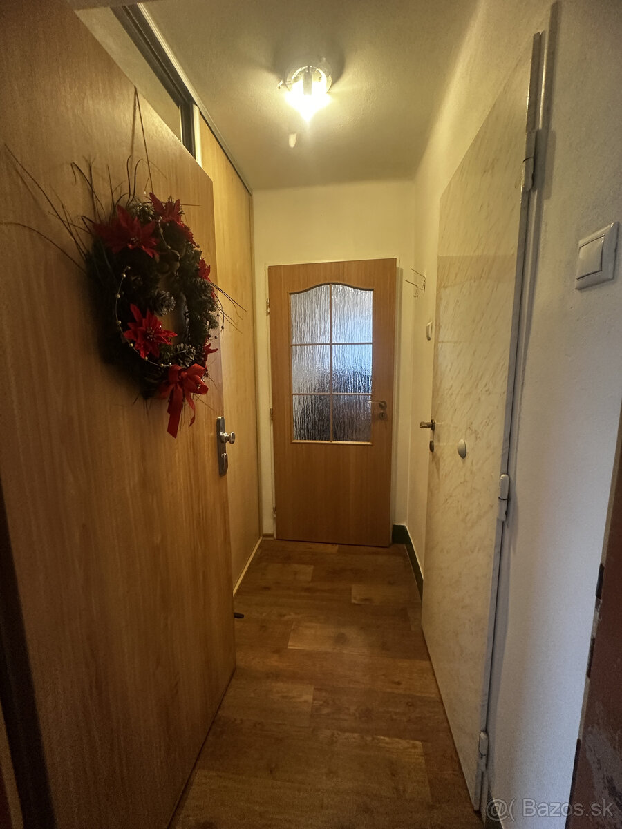 Na predaj 1 izbový byt Nová Dubnica - 10
