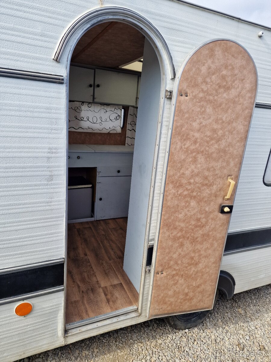 Astra 300 (Beskydsport) karavan - 10