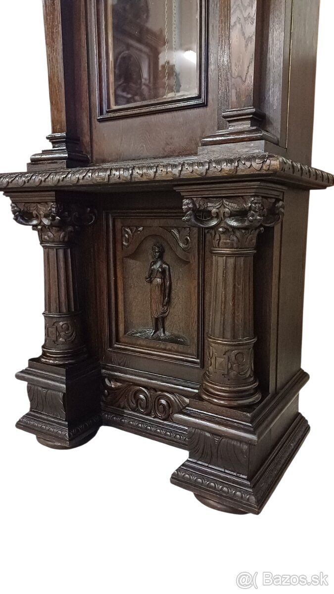 Starožitný nabytok - 10