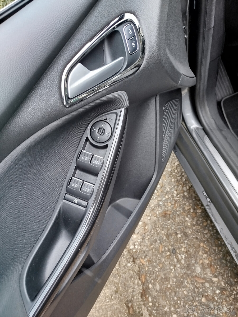 Predám Ford Focus - 10