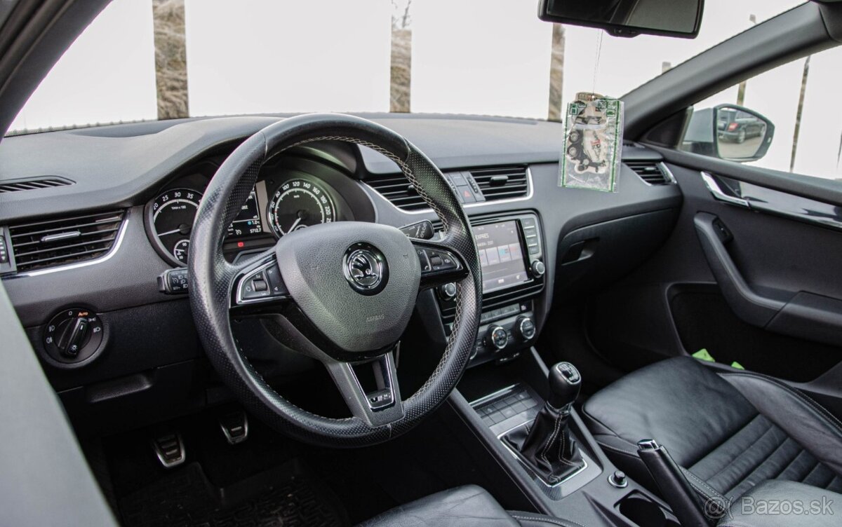 Škoda Octavia Combi 2.0 TDI RS - 10