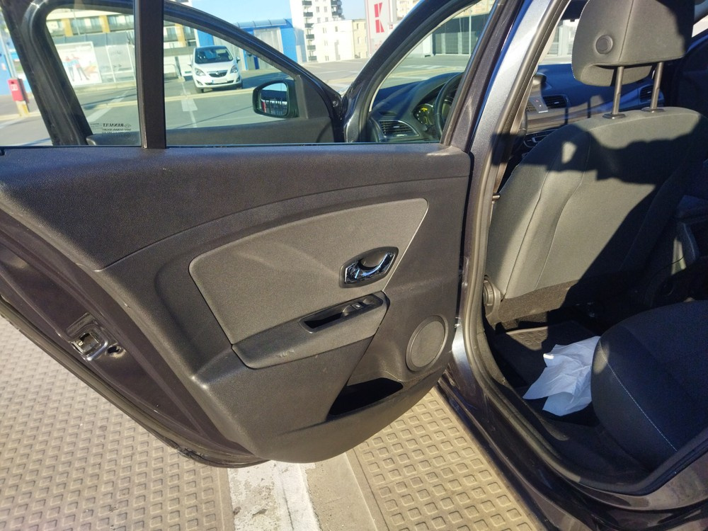 Renault Megane 3 Grandtour 1,5dci - 10