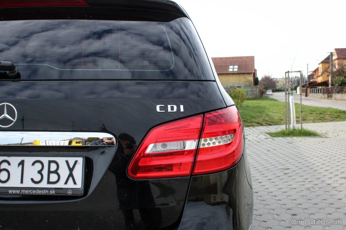 Mercedes B180 CDI AT7 - 10