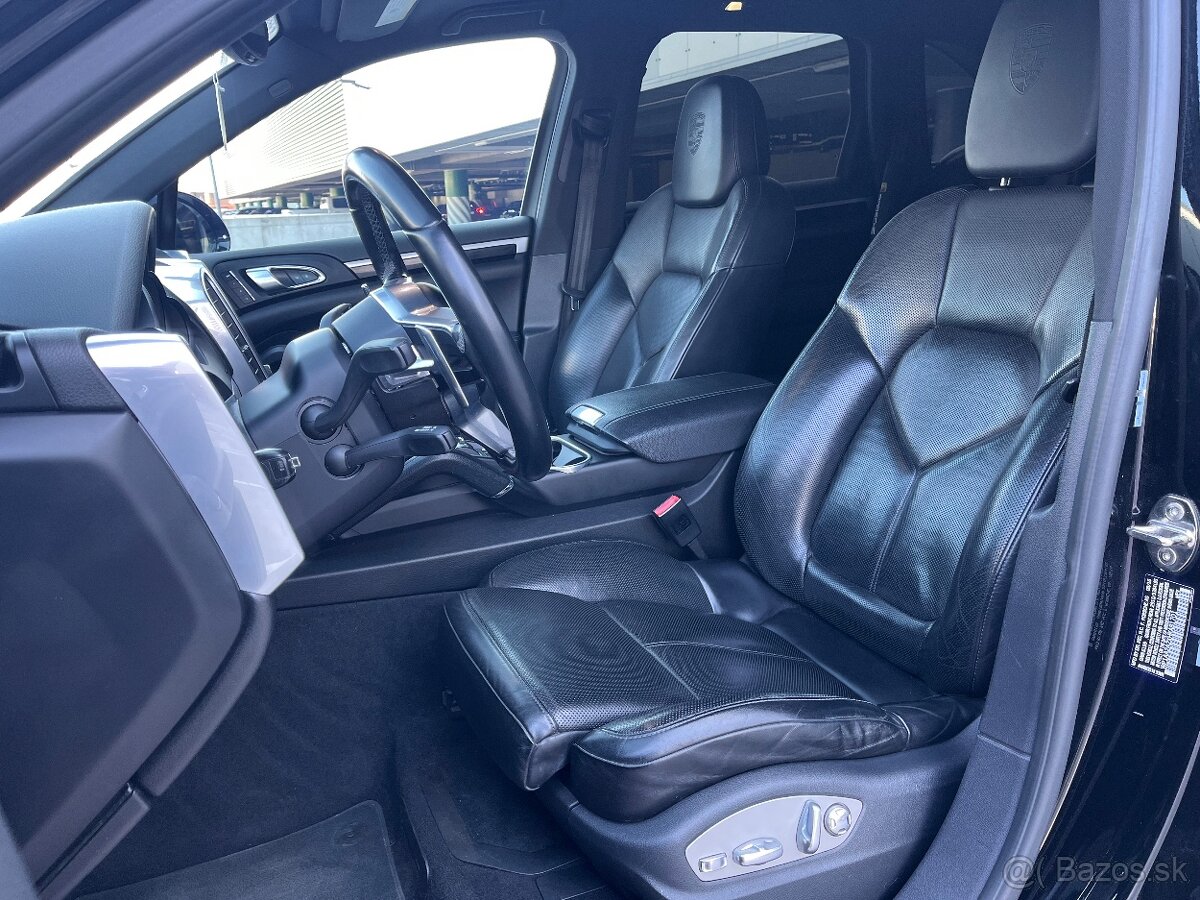 Porsche Cayenne 3.6 V6 Platinum Edition - Top stav, Nová STK - 10