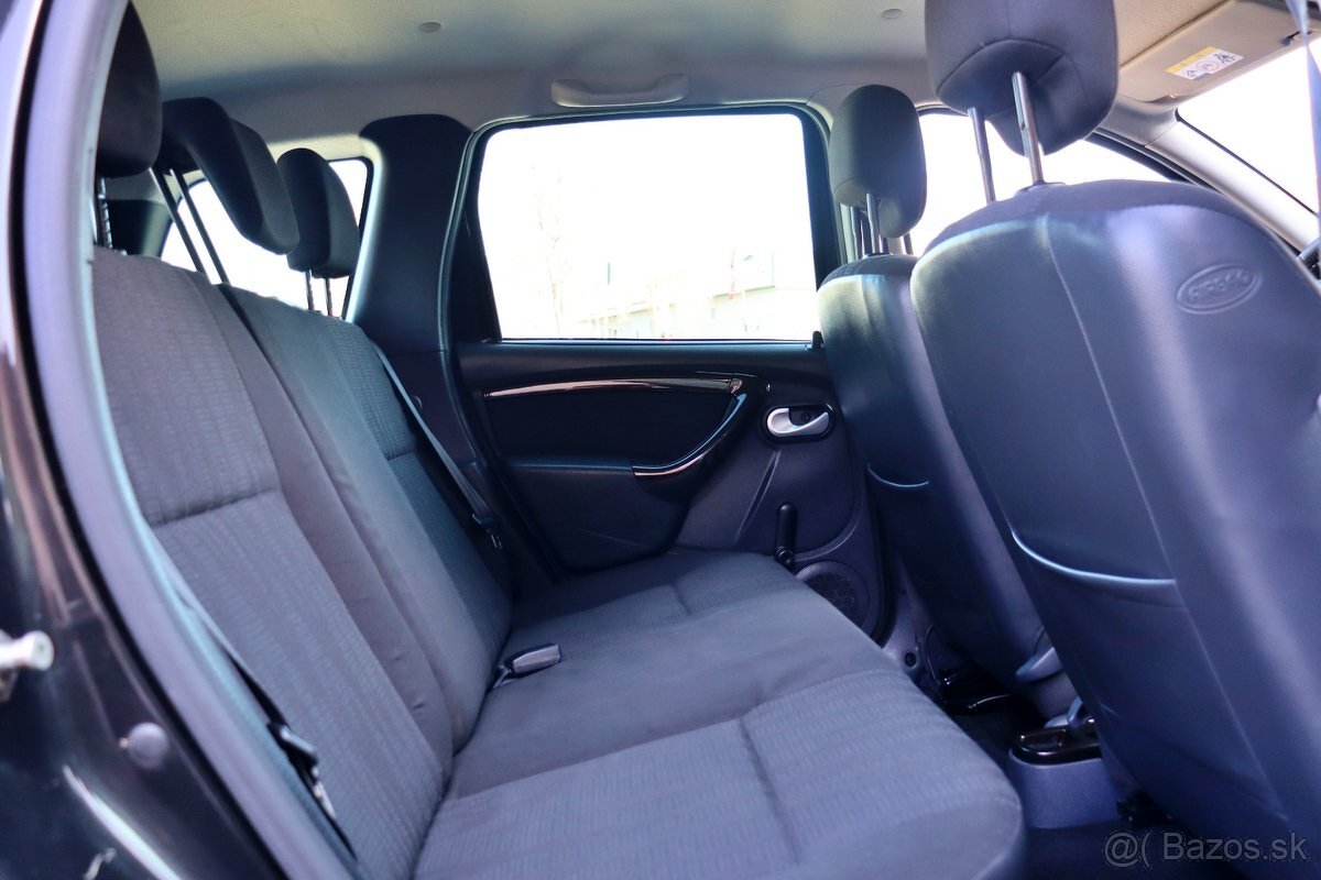 Dacia Duster 1.6 ie Laureate - 10