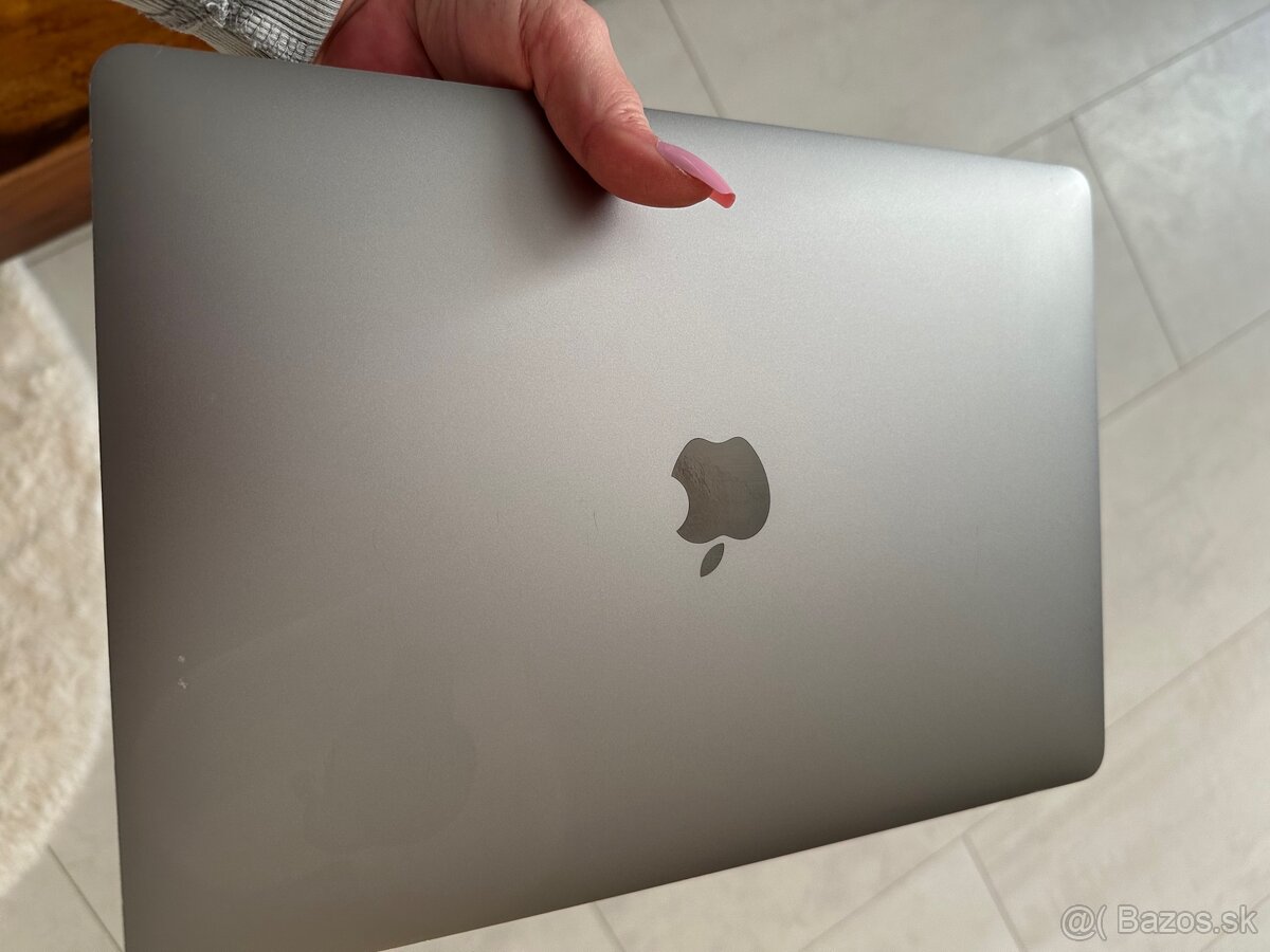 Apple MacBook Pro - 10