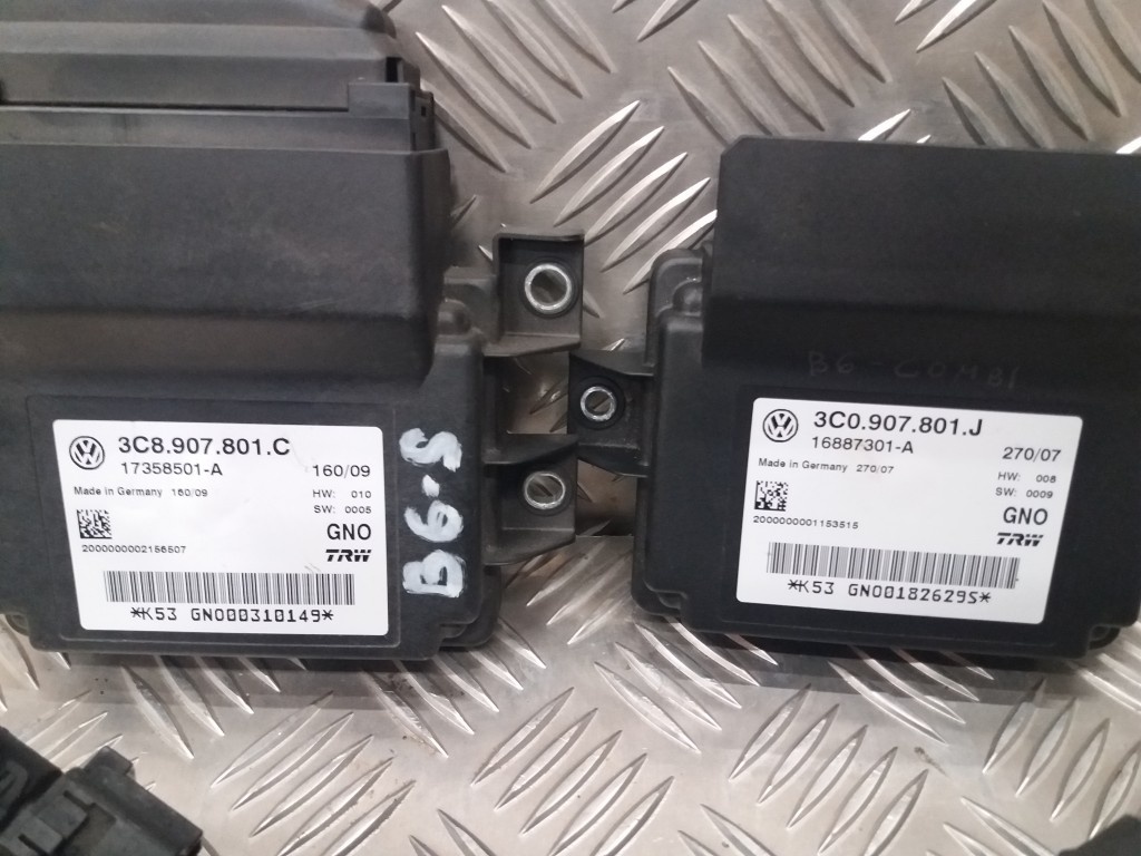 Riadiace jednotky - OCTAVIA 2,GOLF 5,Passat B6, Touran - 10