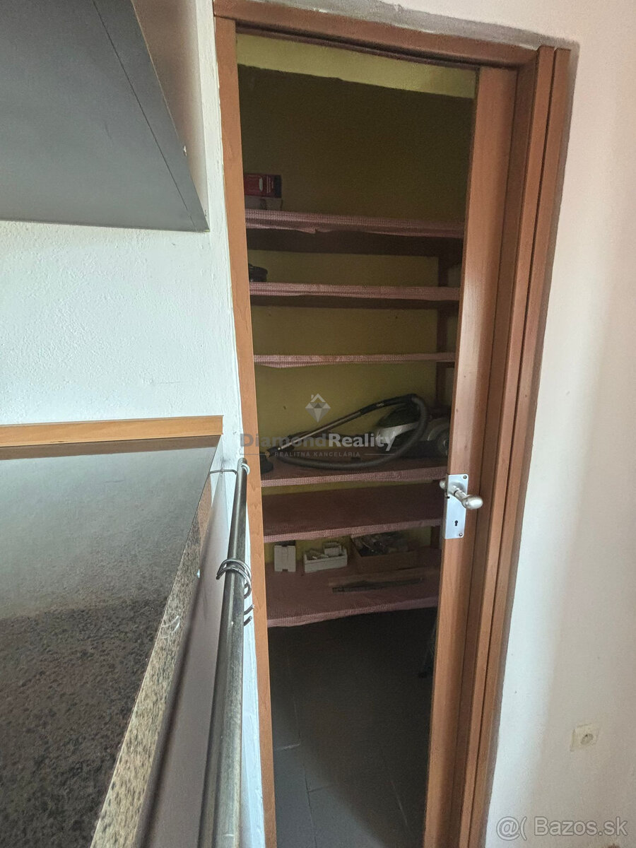 Na prenájom veľký 2 izbový byt Nitra - Čermáň, skvelá lokali - 10
