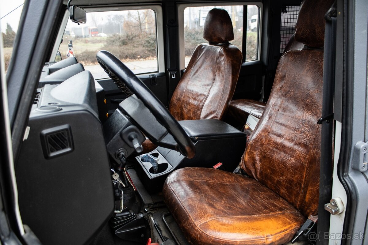 Land Rover Defender 110 SW, 90kW, (2007) - 10