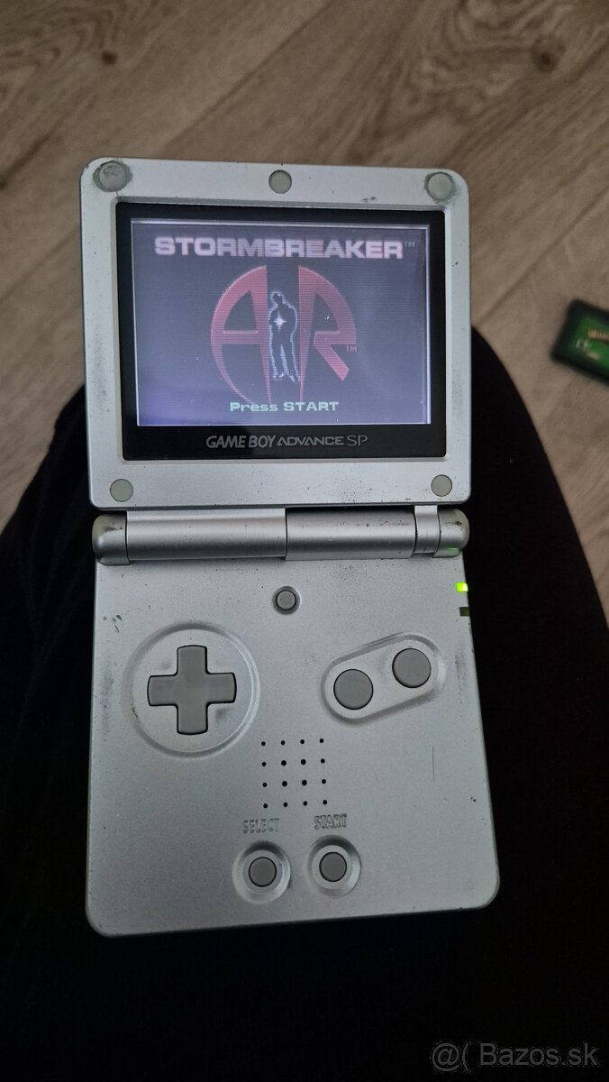 Gameboy Advance Sp + hry - 10
