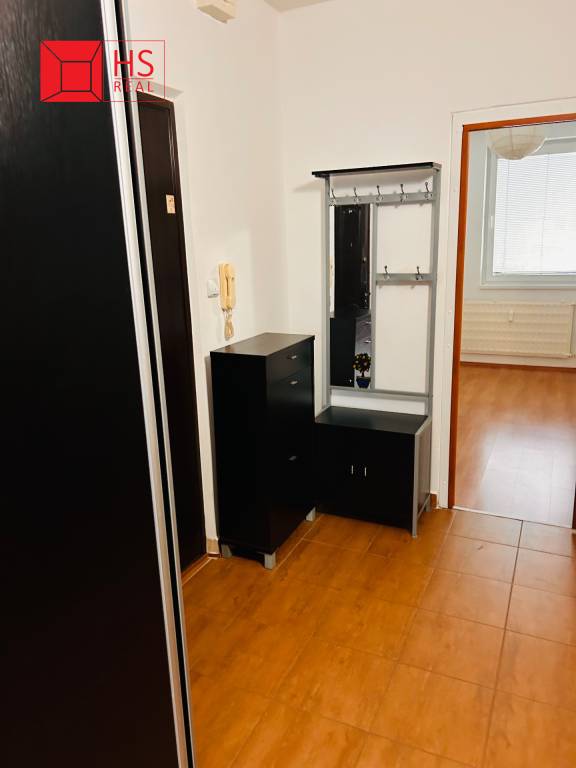 Prenájom 3 izb. bytu s balkónom v NZ - 10