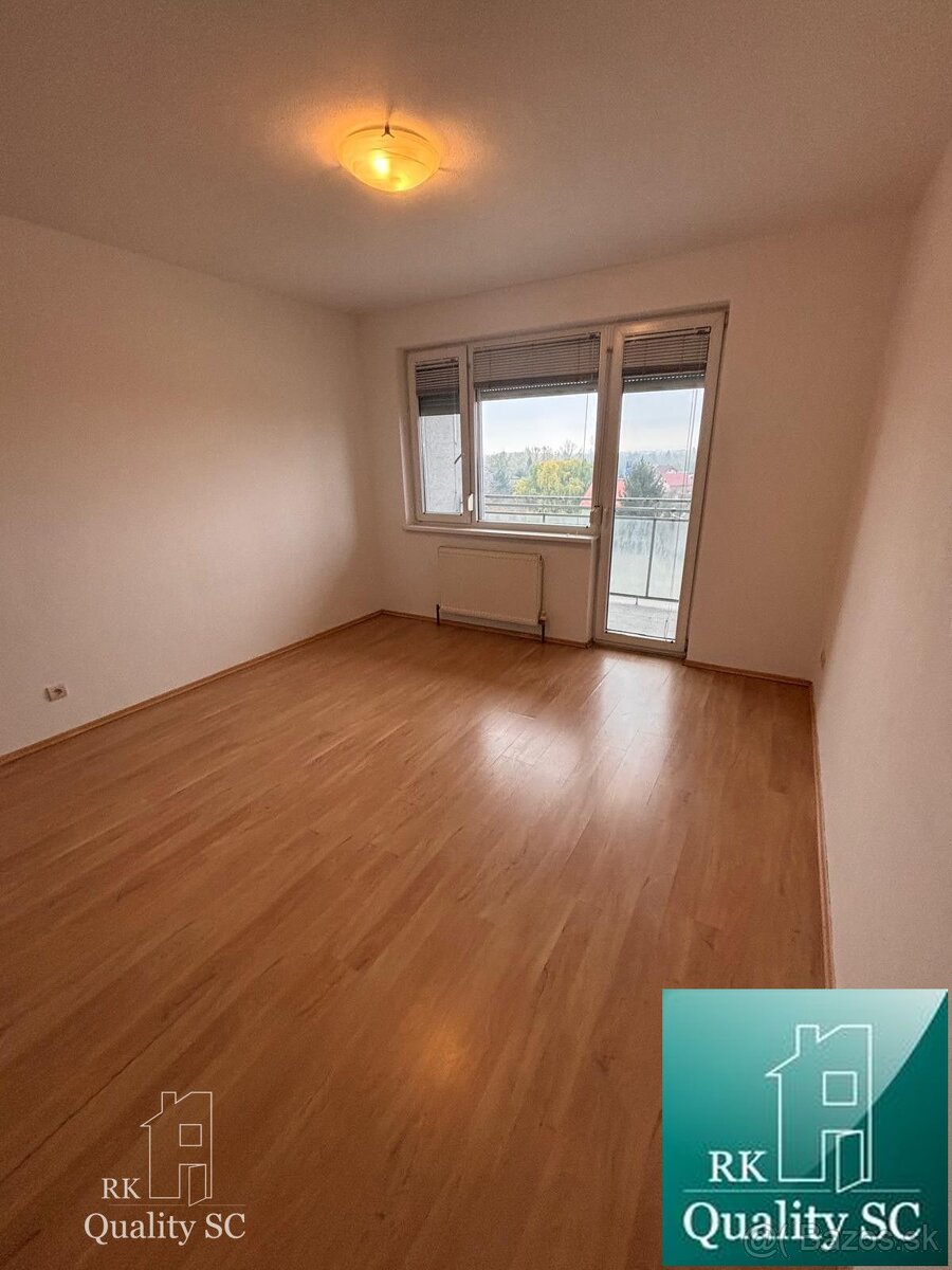 SENEC - NA PREDAJ 2 izbový byt s vlastným parkovaním, pri St - 10