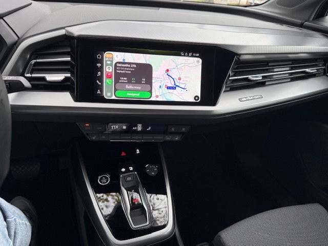 Audi Q4 e-tron 40 82 kWh...SOH 90% - 10