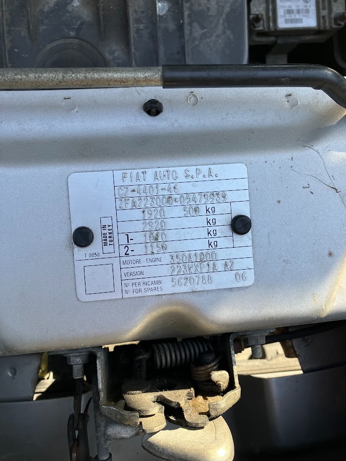 Predám Fiat Doblo Cargo Combi 1.4 8Q 2007 - 10