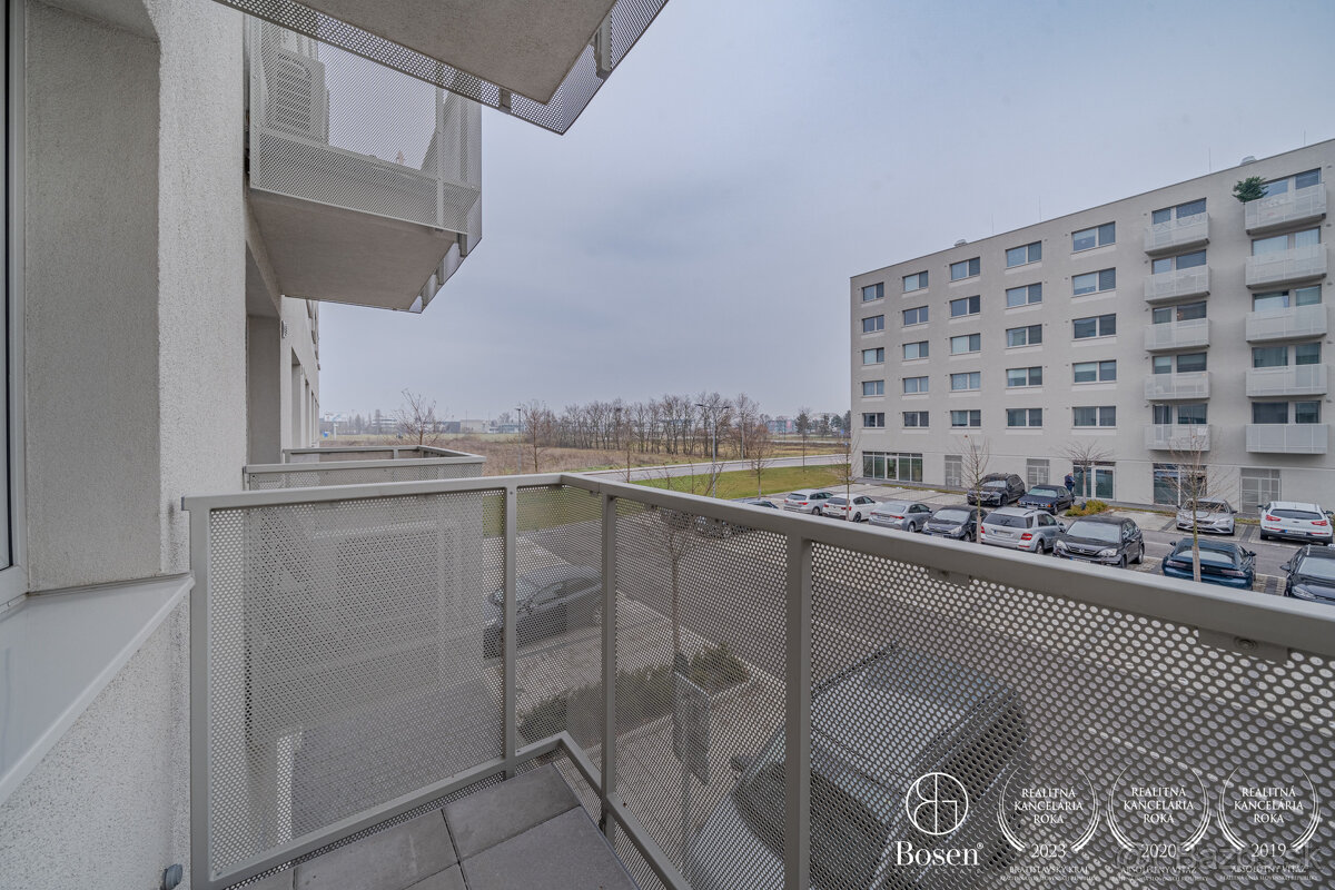 BOSEN | 2 izbový priestranný zariadený byt, Ovocné sady - 10