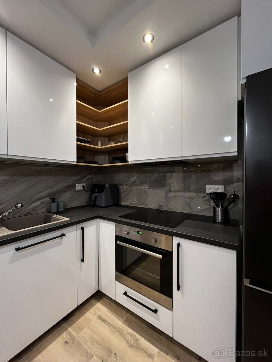 Na prenájom 2-izb. byt v Nitre na Chrenovej I. - 10