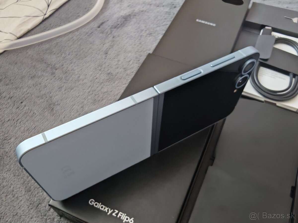 Samsung Galaxy Z flip 6 12/256 - 10