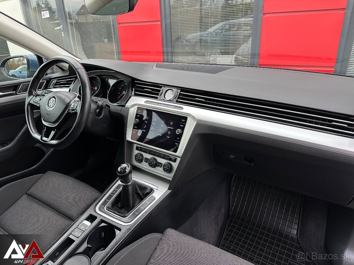 Volkswagen Passat 2.0 TDI Comfortline, 77 950km, SR - 10