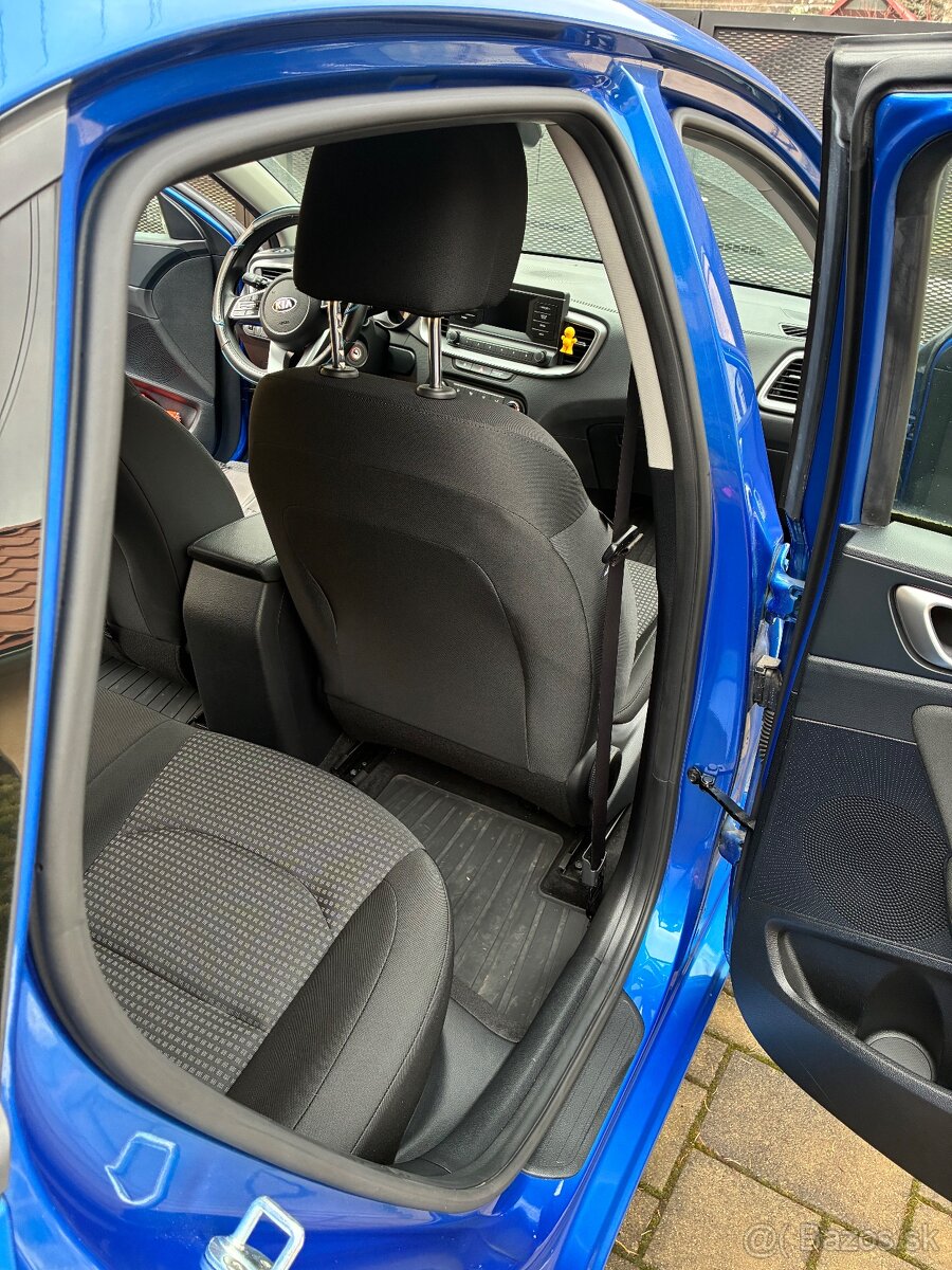 KIA CEED 1.0 T-GDi - 10