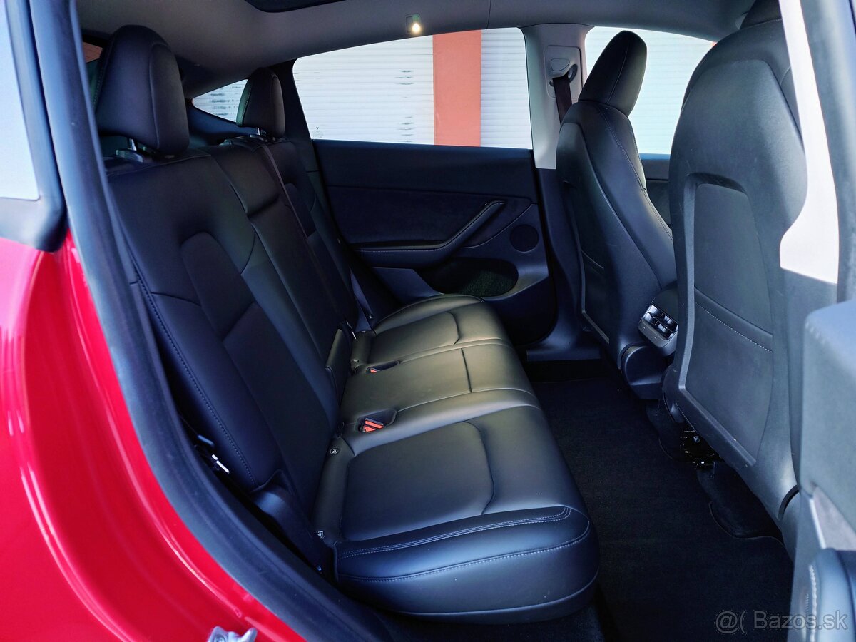 Tesla Model Y 2022 Long Range (Dual Motor 378 kW) - 10