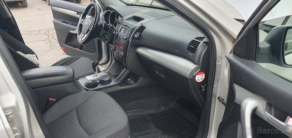 Predám Kia Sorento - 10