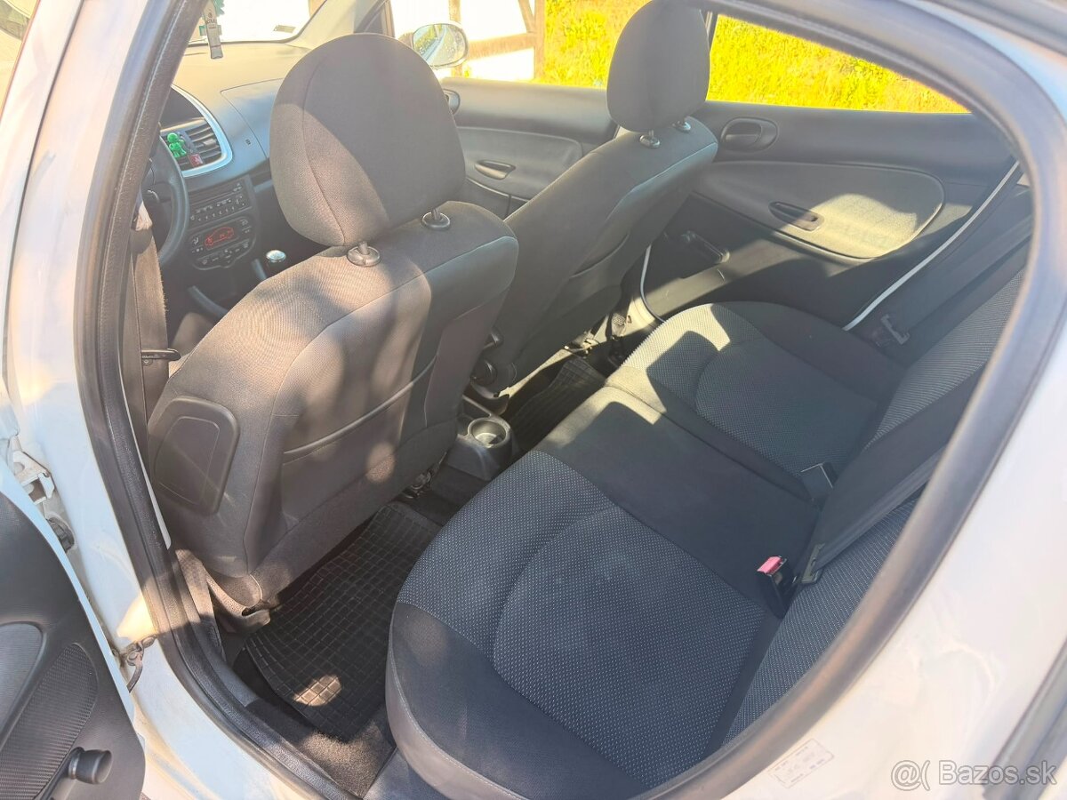 Peugeot 206 plus - 10