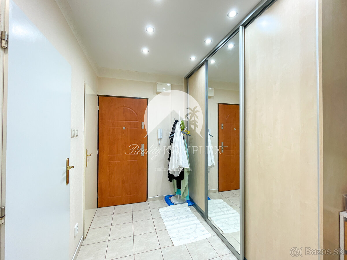 Reality KOMPLEX s.r.o. Vám ponuka EXKLUZÍVNE na PREDAJ 4-izb - 10