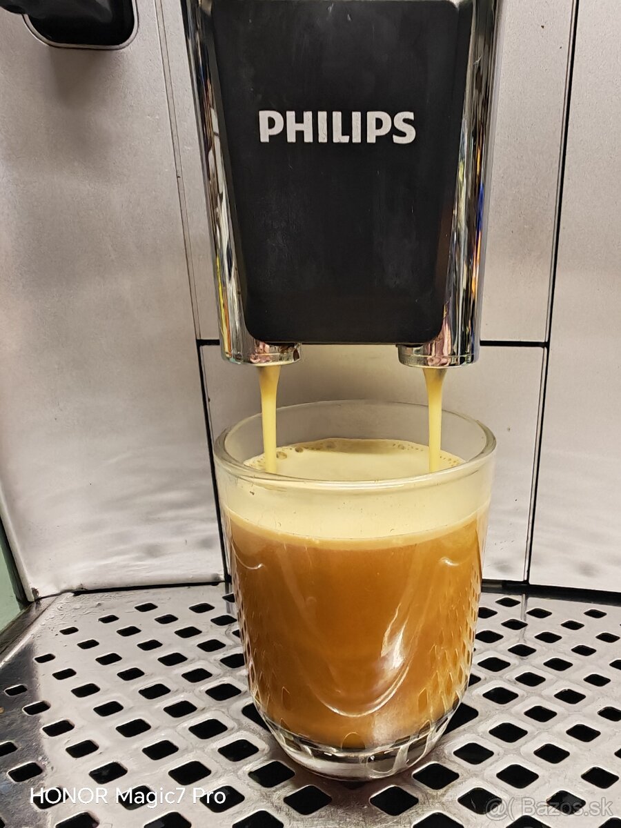Espresso kavovar Philips LatteGo 3200 - 10