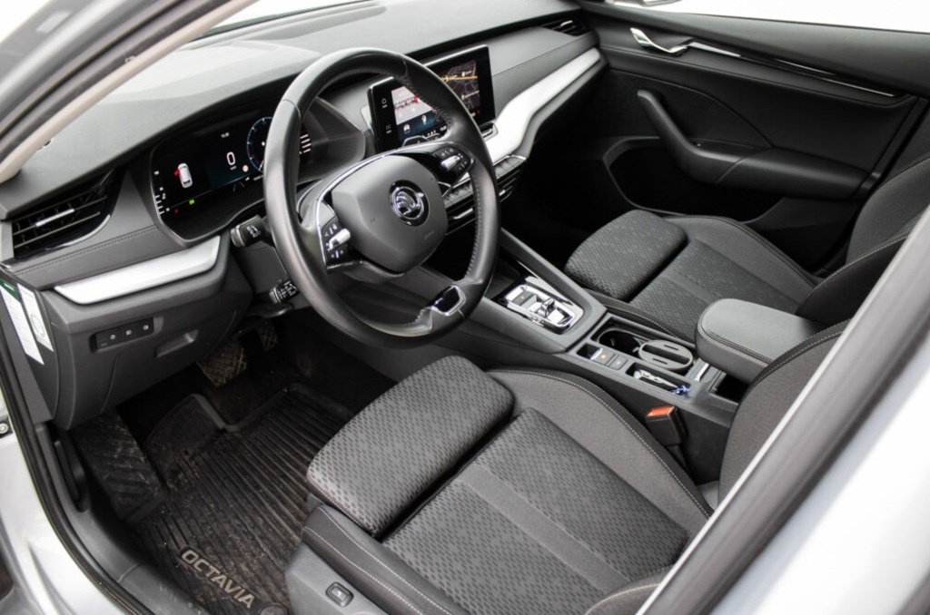 Škoda Octavia Combi 2.0 TDI, 85kW (2021) - 10