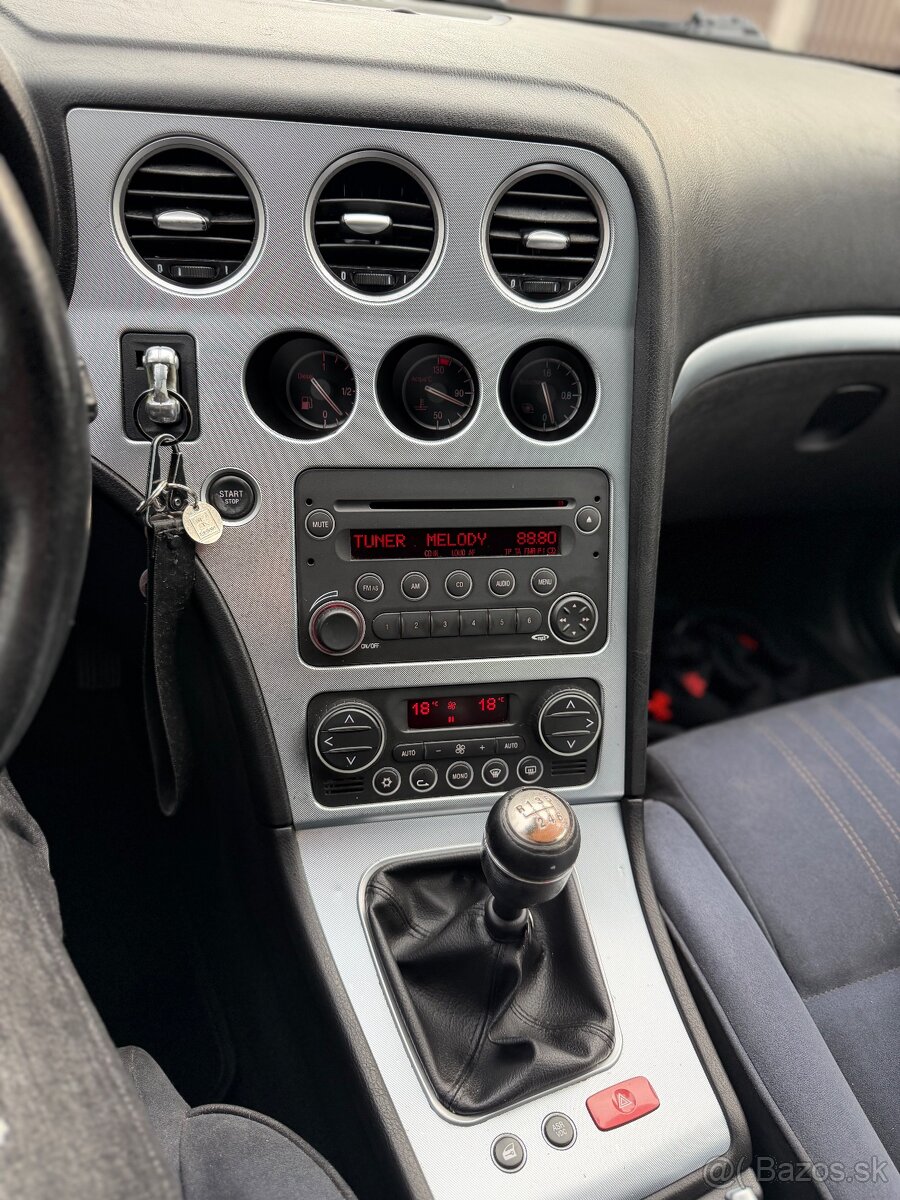 ALFA ROMEO 159 SPORTWAGON 1,9 DIESEL MANUÁL - 10