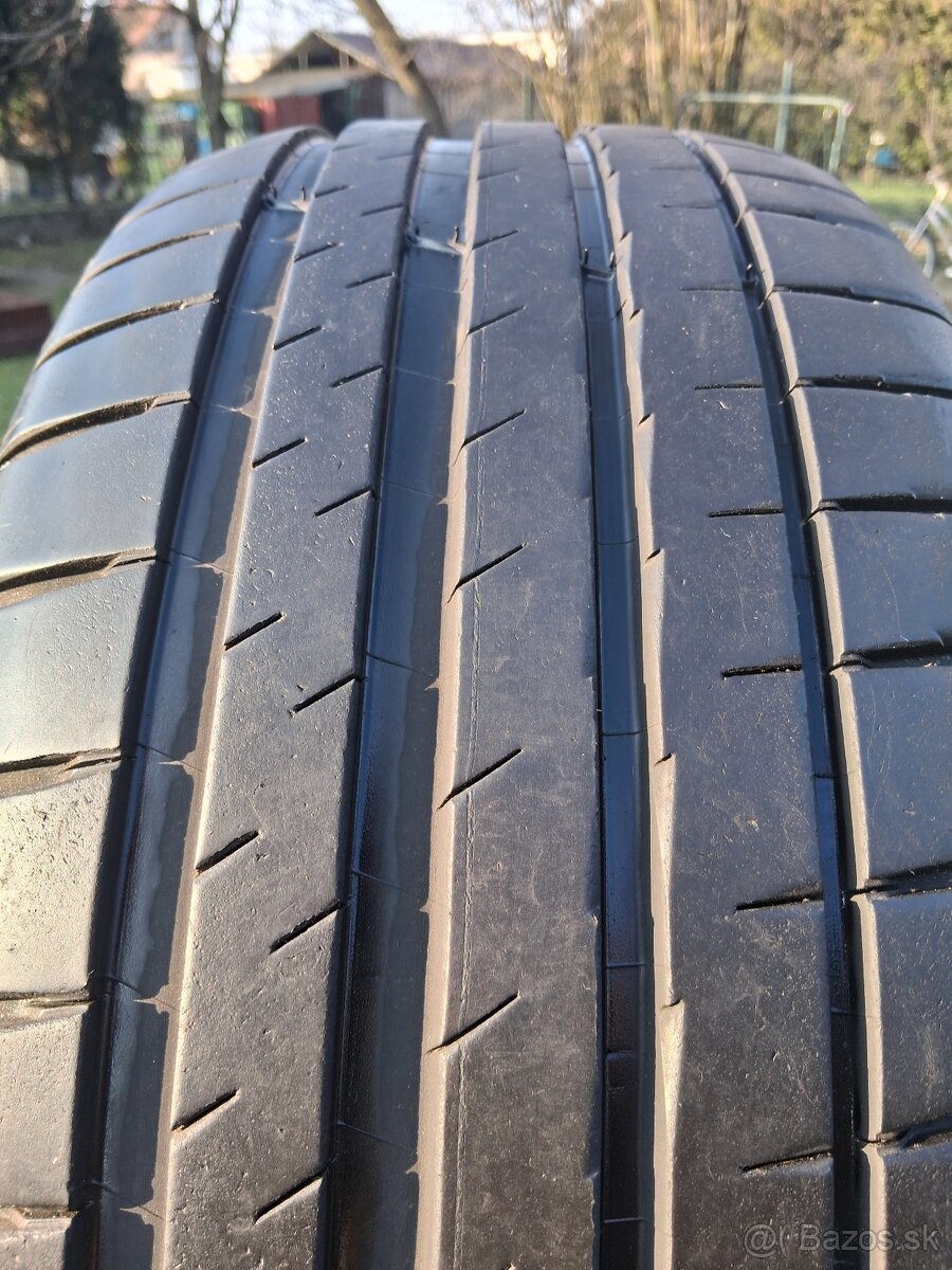 235/45 r18 letne pneumatiky - 10