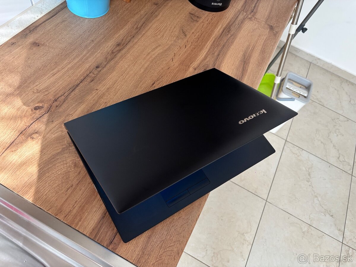 15.6"/Notebook/8GB RAM/4 Jadrá CPU/1TB SSHD/Intel HD 2GB - 10