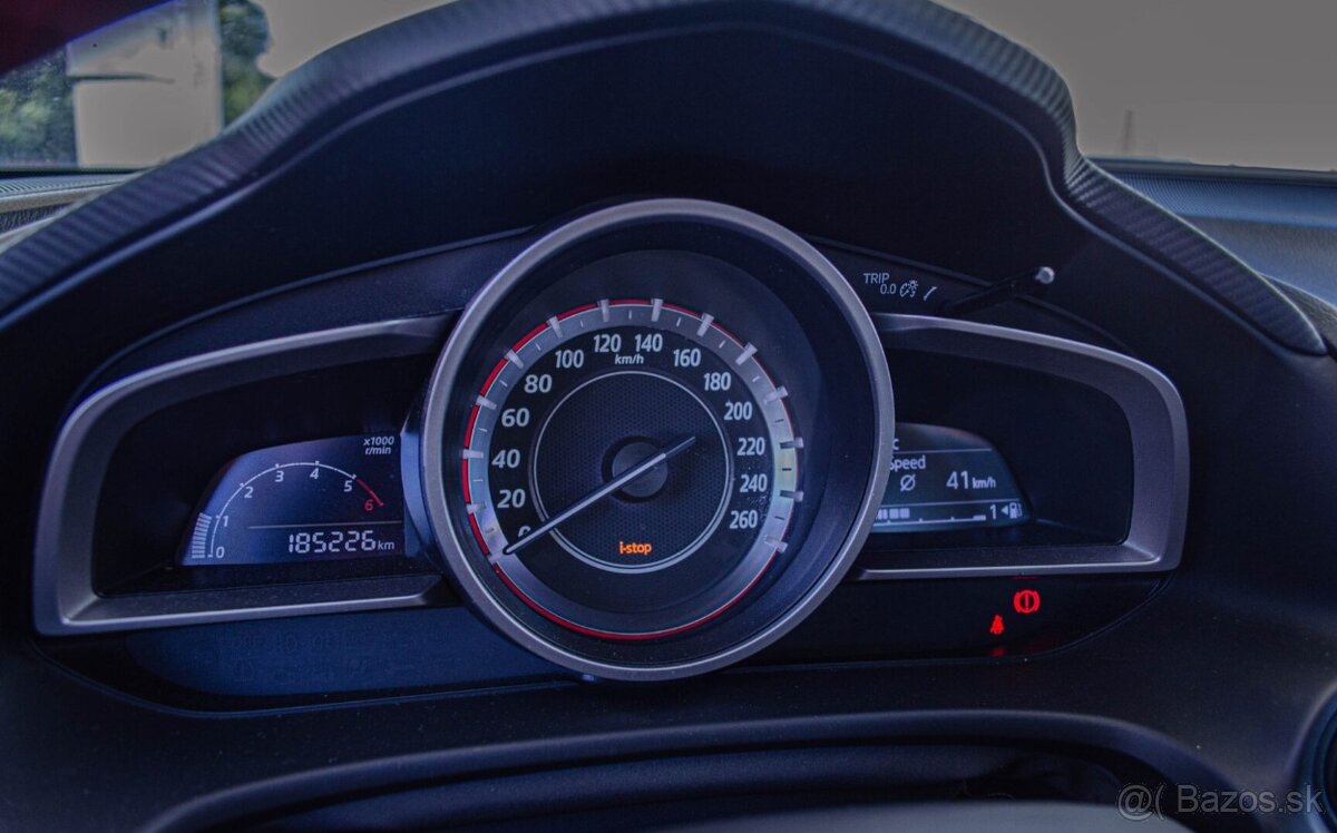 Mazda 3 2.2 Skyactiv-D150 Attraction Sedan - 10