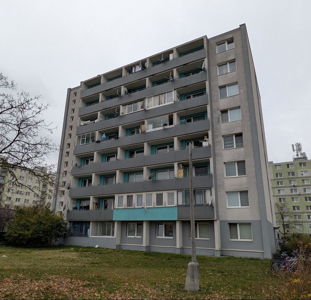 Menší bytík na prenájom, čiastočne zariadený..ihneď volný - 10