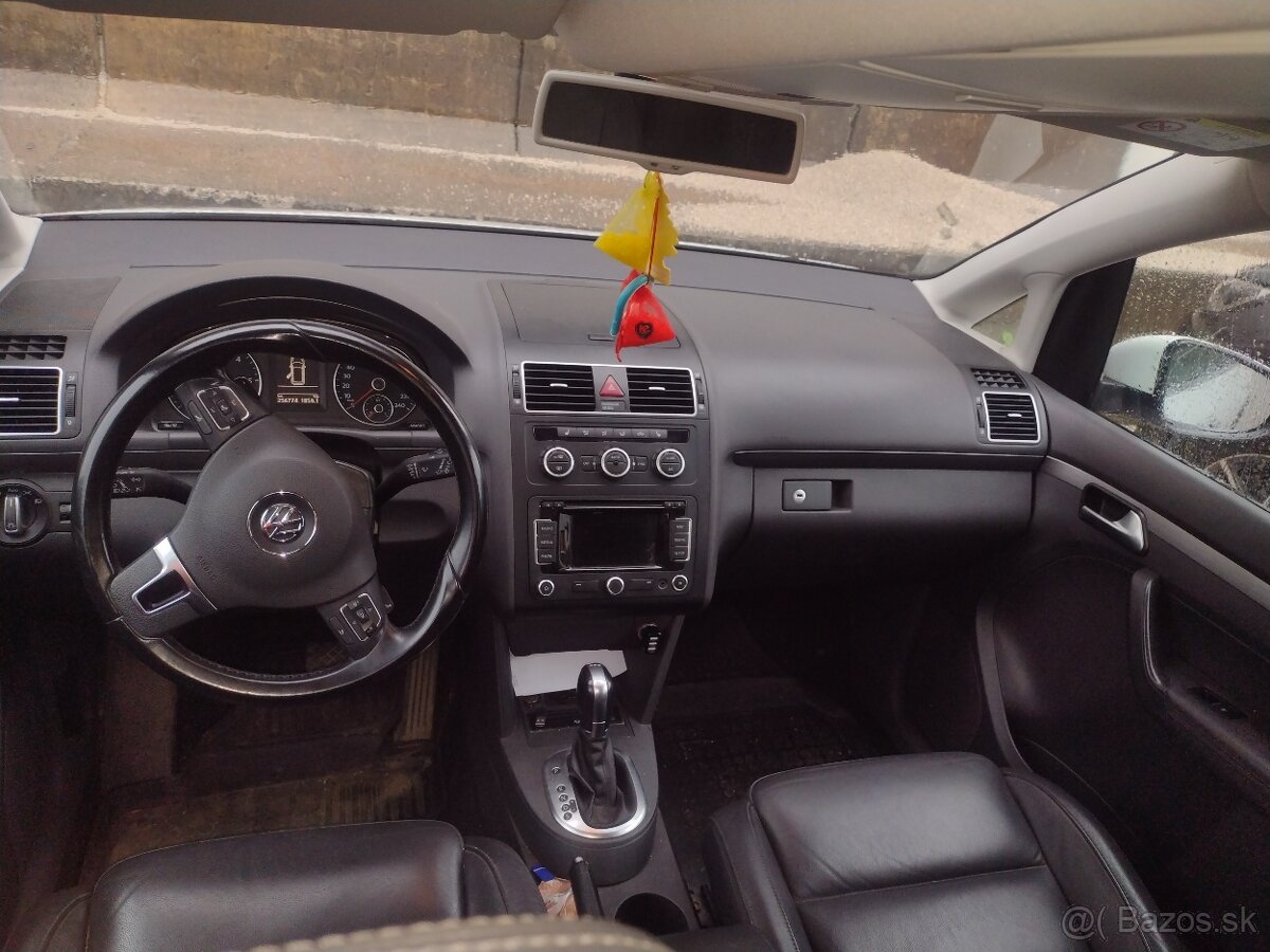 Volkswagen Touran Cross 2.0 TDI 130kw Dsg - 10