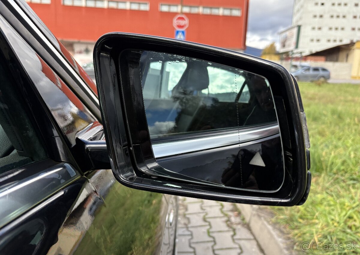 Mercedes E trieda 350 CDI BlueEFFICIENCY 4matic - 10