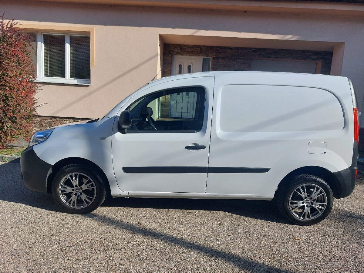 Renault Kangoo 1.5 DCI - 10