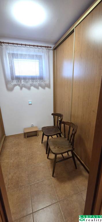 Na predaj zánovný, útulný rodinný dom, Šurovce - 10