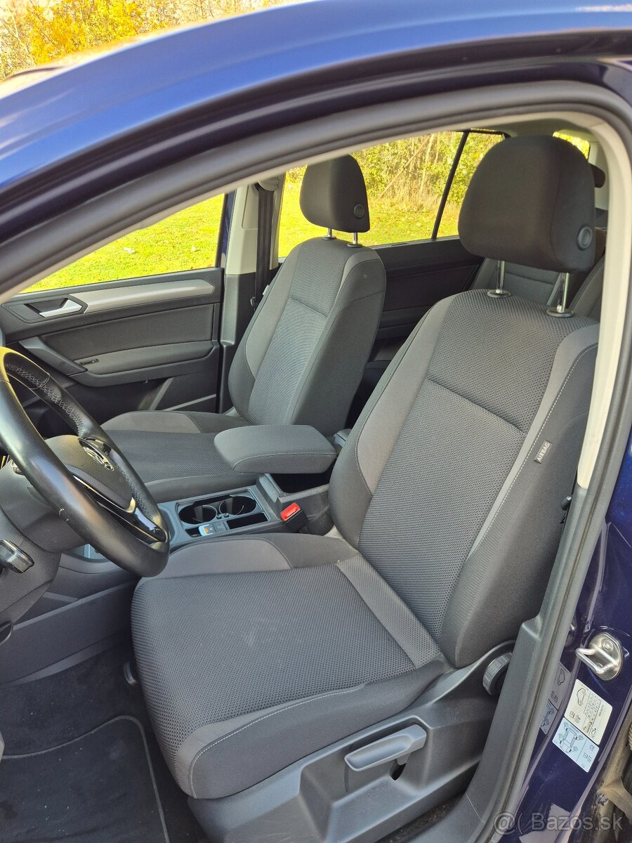 Vw Touran 1.5 TSI 110kw - 10