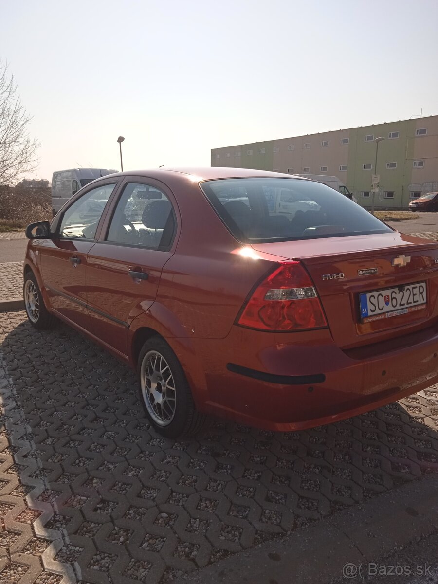 Chevrolet Aveo - 10
