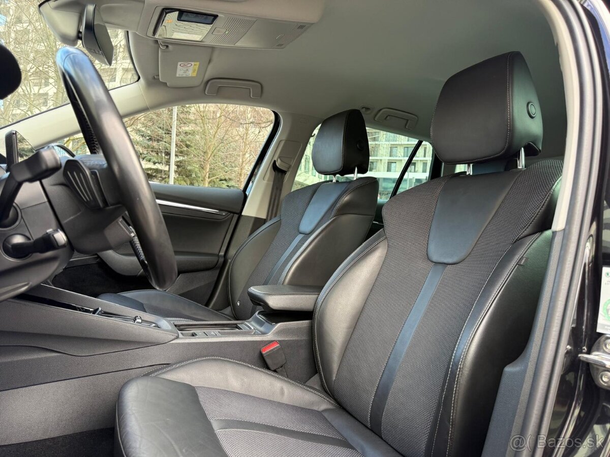 Škoda Octavia Combi 1.4 TSI iV PHEV Style DSG - 10