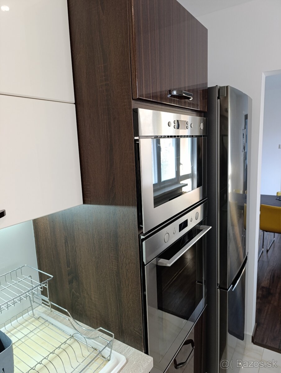 3-izbový byt s balkónom v obľúbenej časti Hlín - 10