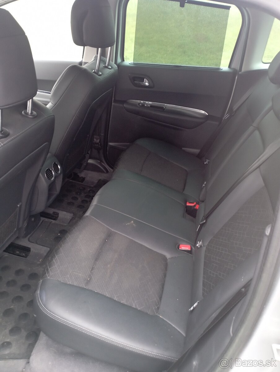 Peugeot 3008 1,6 HDI,84 kw - 10