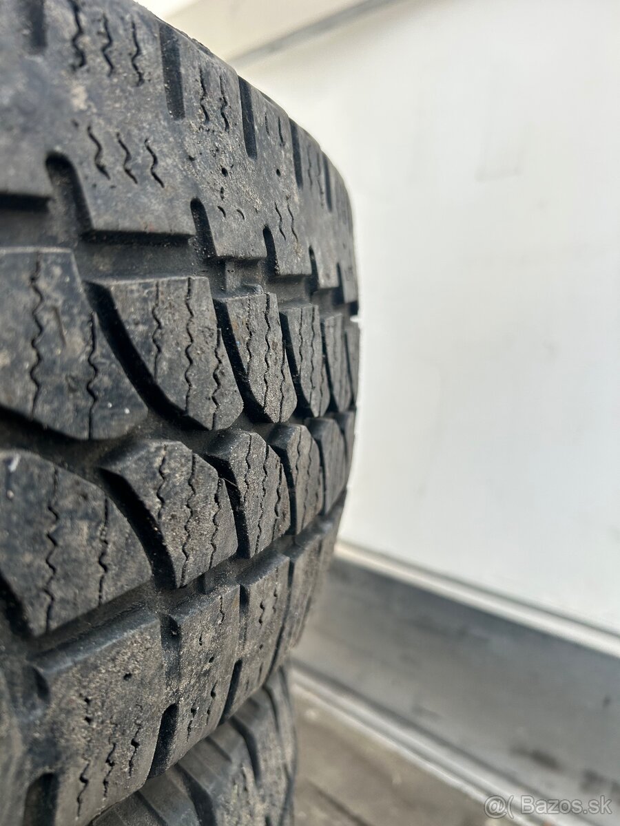 Zimne pneu 225/65 R16C - 10
