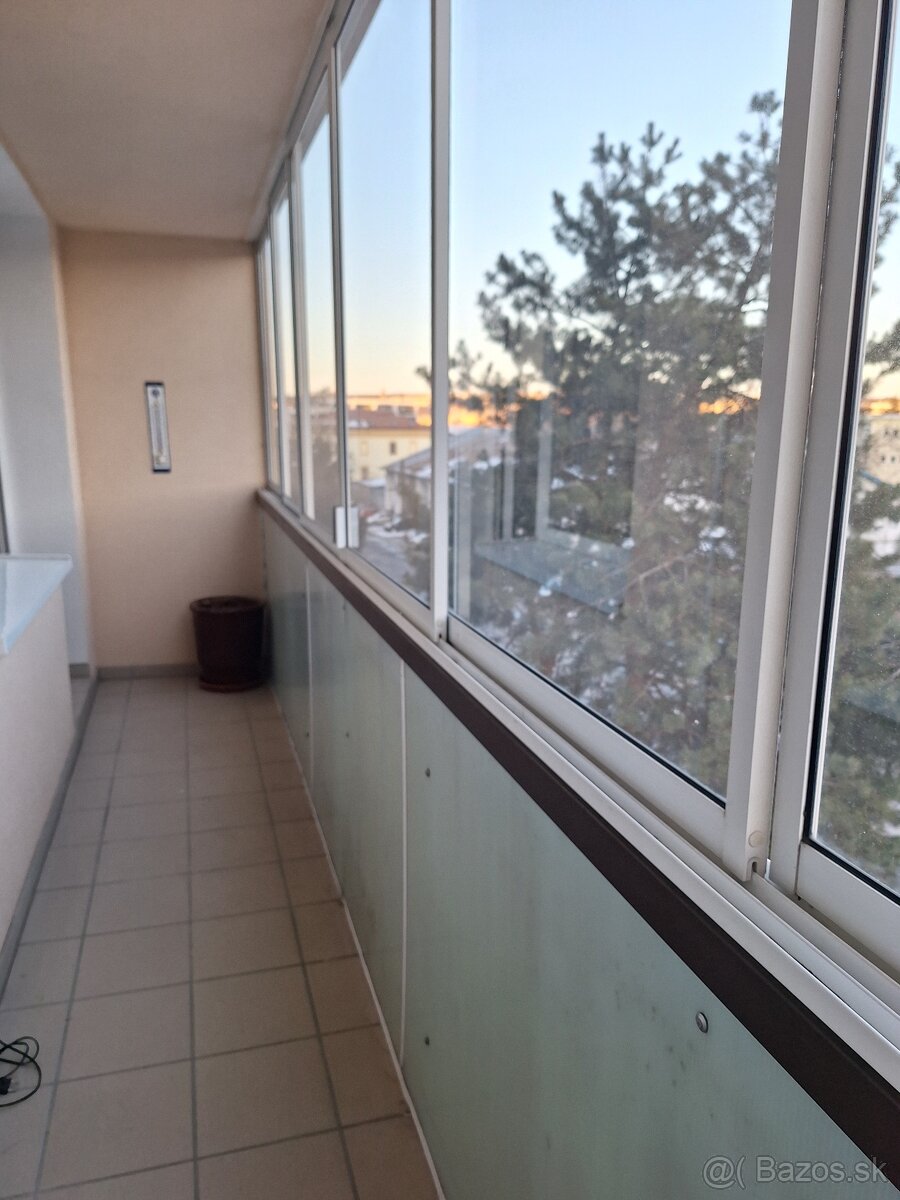 Prenajom 3 izbovy byt kosice juh - 10