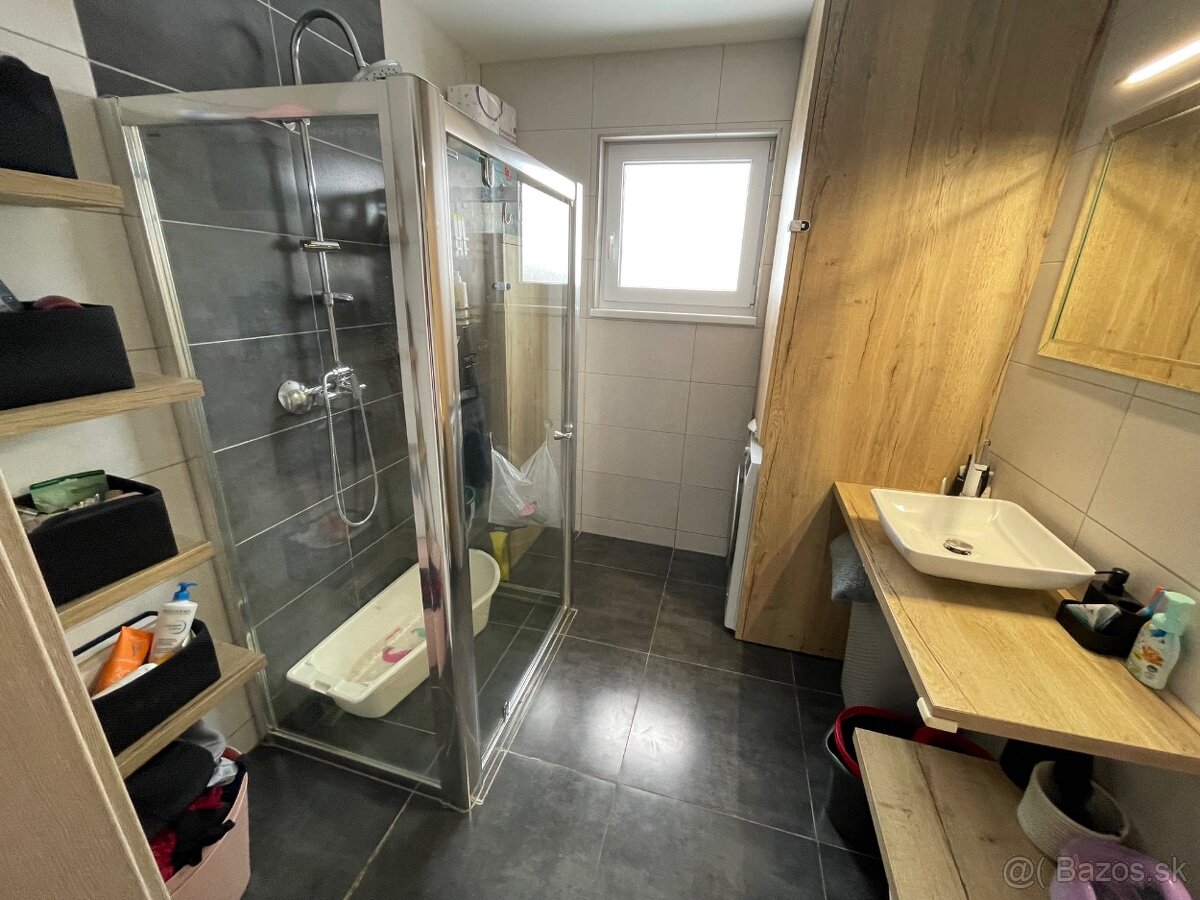 Na predaj novostavba rodinného domu 1.071 m² v Necpaloch - 10