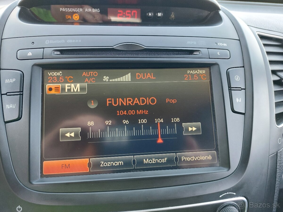 Kia Sorento 2.2 CRDi VGT 4WD LX A/T - 10